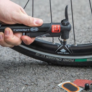 Pompă de Mână pentru Biciclete HEYNER® – Manometru Precis & Design Portabil - Img 9