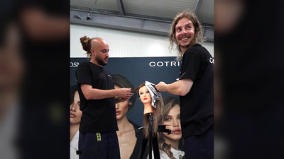 Reverse by Academia Cotril: tehnici moderne de tuns si colorare, de pe covorul rosu direct in salon