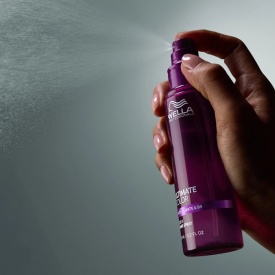 Wella Professionals Spray de stralucire pentru par vopsit Ultimate Color Shine 95ml