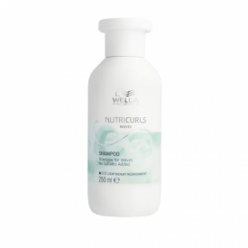 Wella Professionals Sampon cu hranire usoara pentru par ondulat Nutricurls Waves Lightweight 250ml