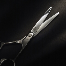 Kasho Foarfeca profesionala de tuns offset 5.5 inci Blue Series KCB-55 OS