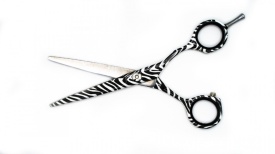 Akashi X-treme Cut N55 -  Foarfeca profesionala de tuns 5.5 inch