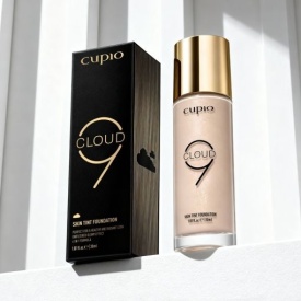 Cupio Fond de ten cu textura lejera 4in1 Cloud9 - Radiant Aura 30ml