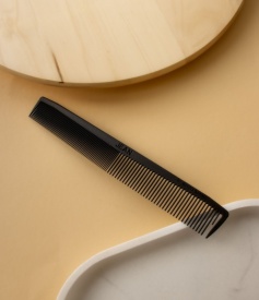 The Cutting Comb – Pieptene profesional din carbon pentru tuns precis | Jean by Olivia Garden