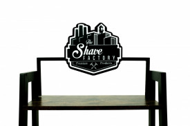 The Shave Factory Stand de prezentare a produselor cu logo luminos