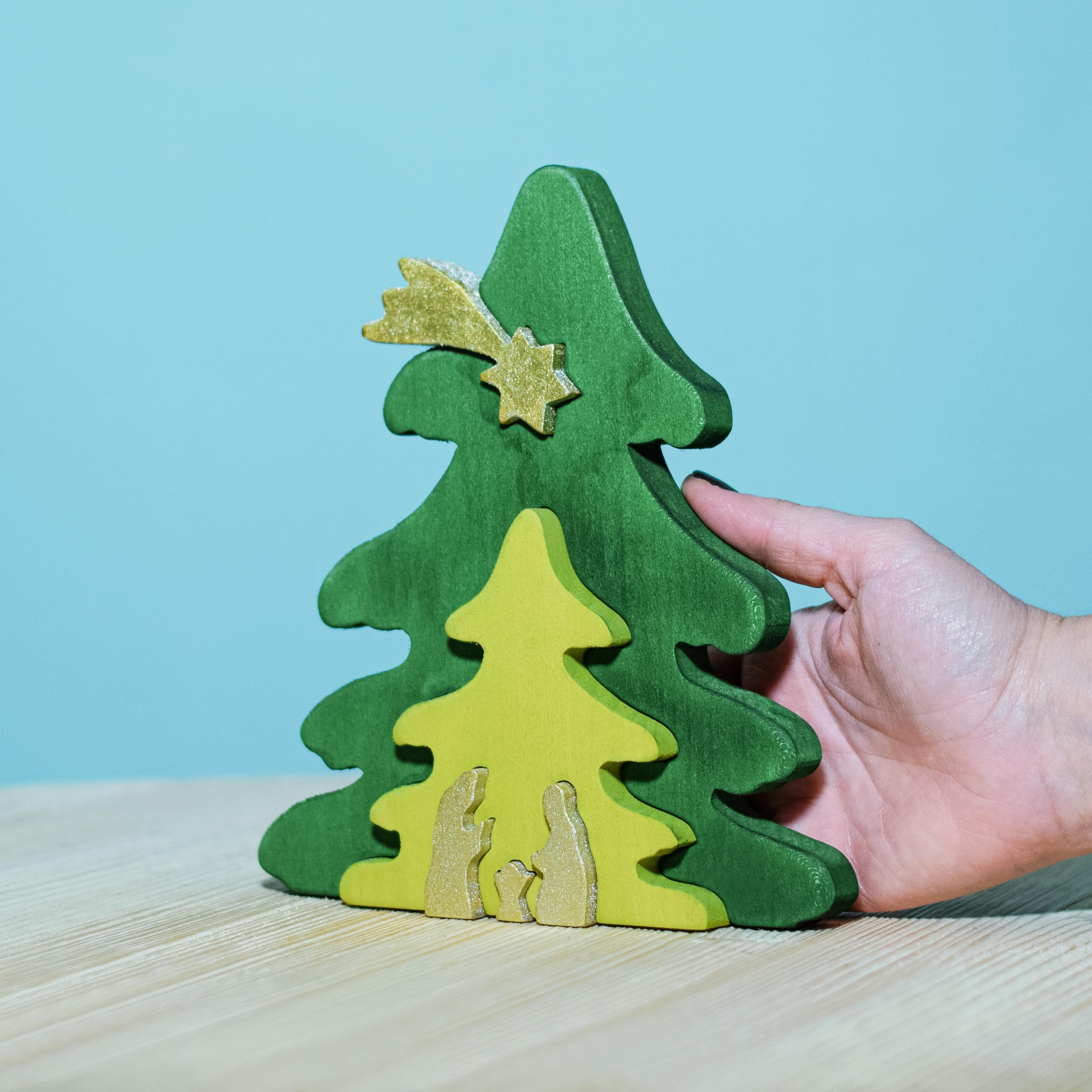 Christmas Tree Puzzle Gold: Unwrap Festive Fun & Build Lasting
