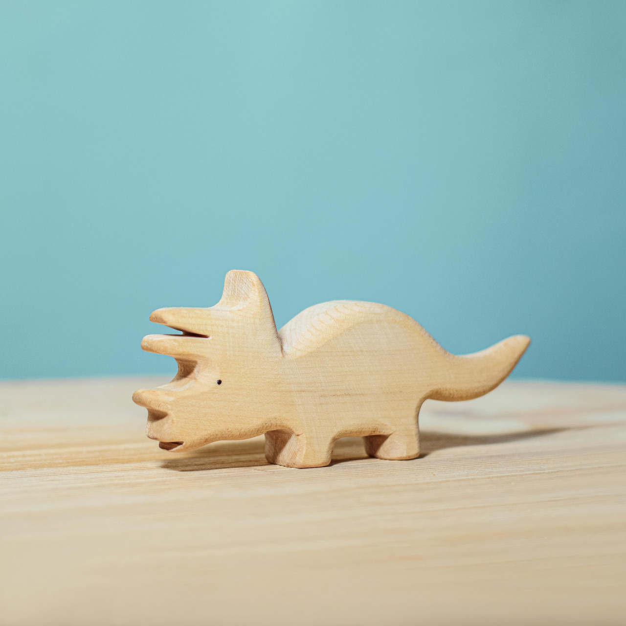 Dinozaur TRICERATOPS Nepictat