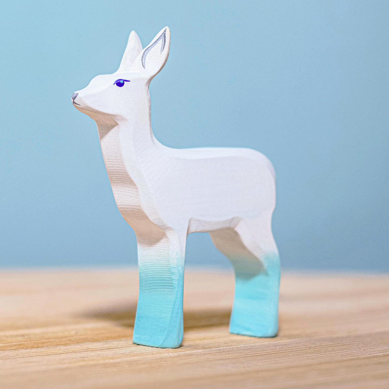 Deer White-Blue