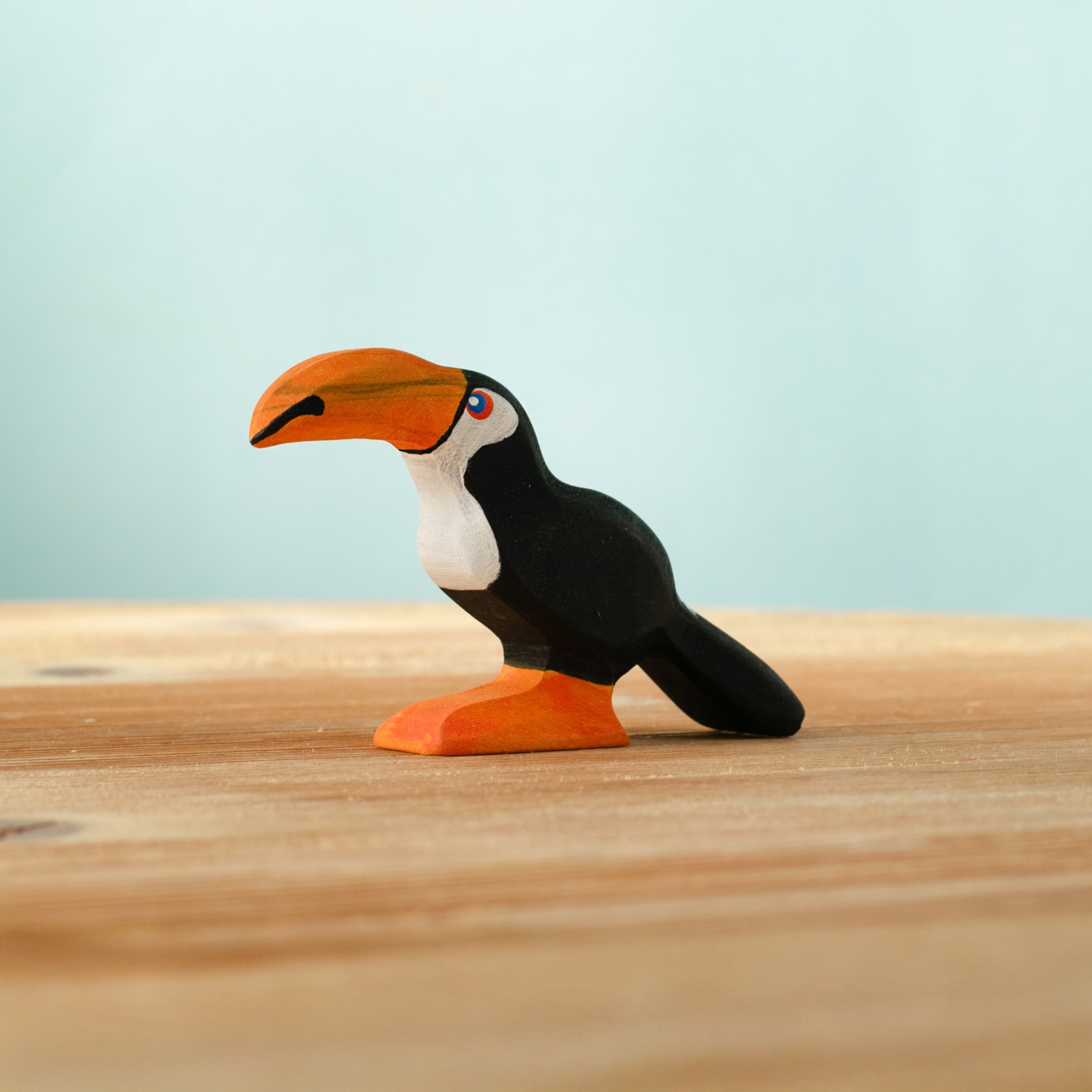 Toucan Standing Special