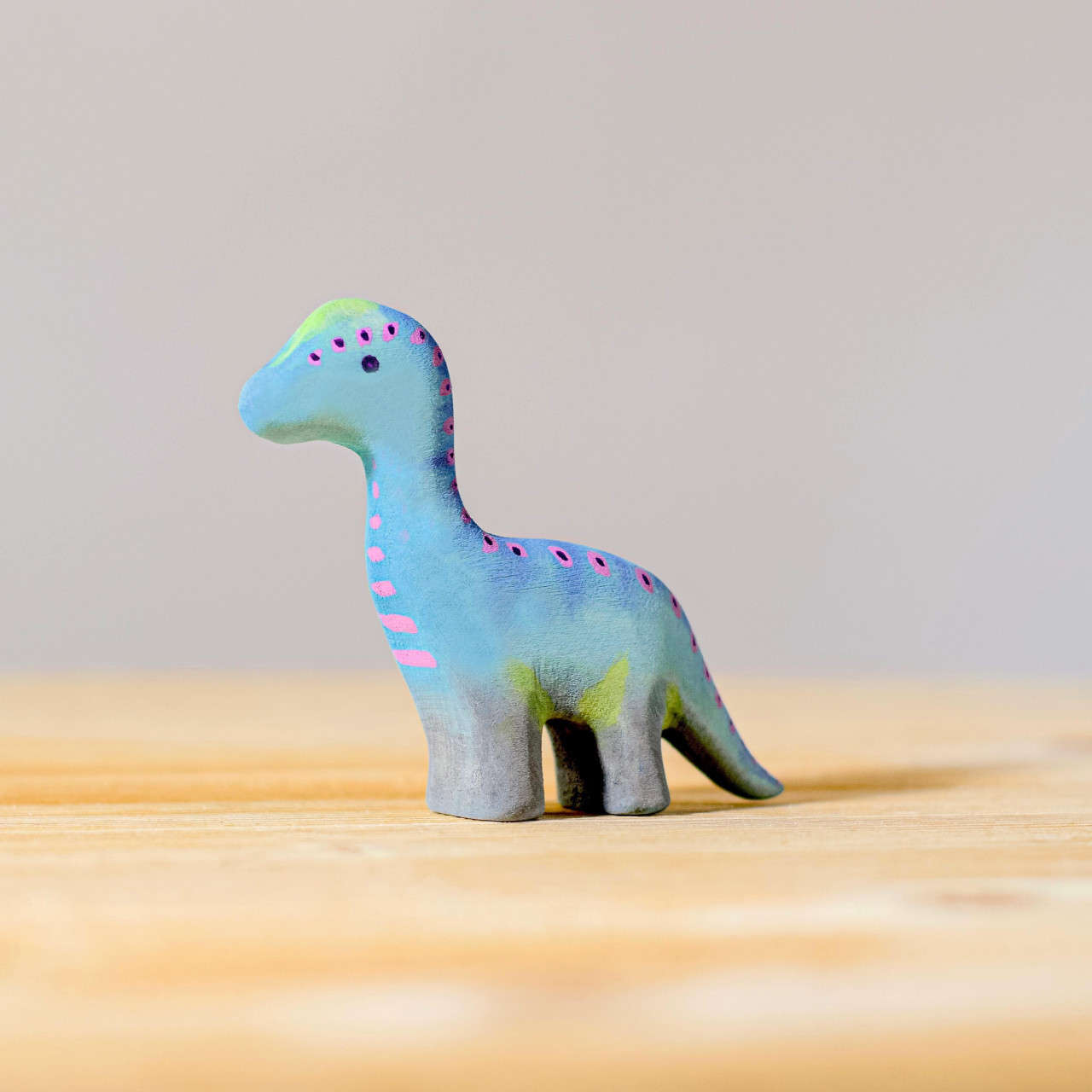 Dinozaur Brontosaurus Pui