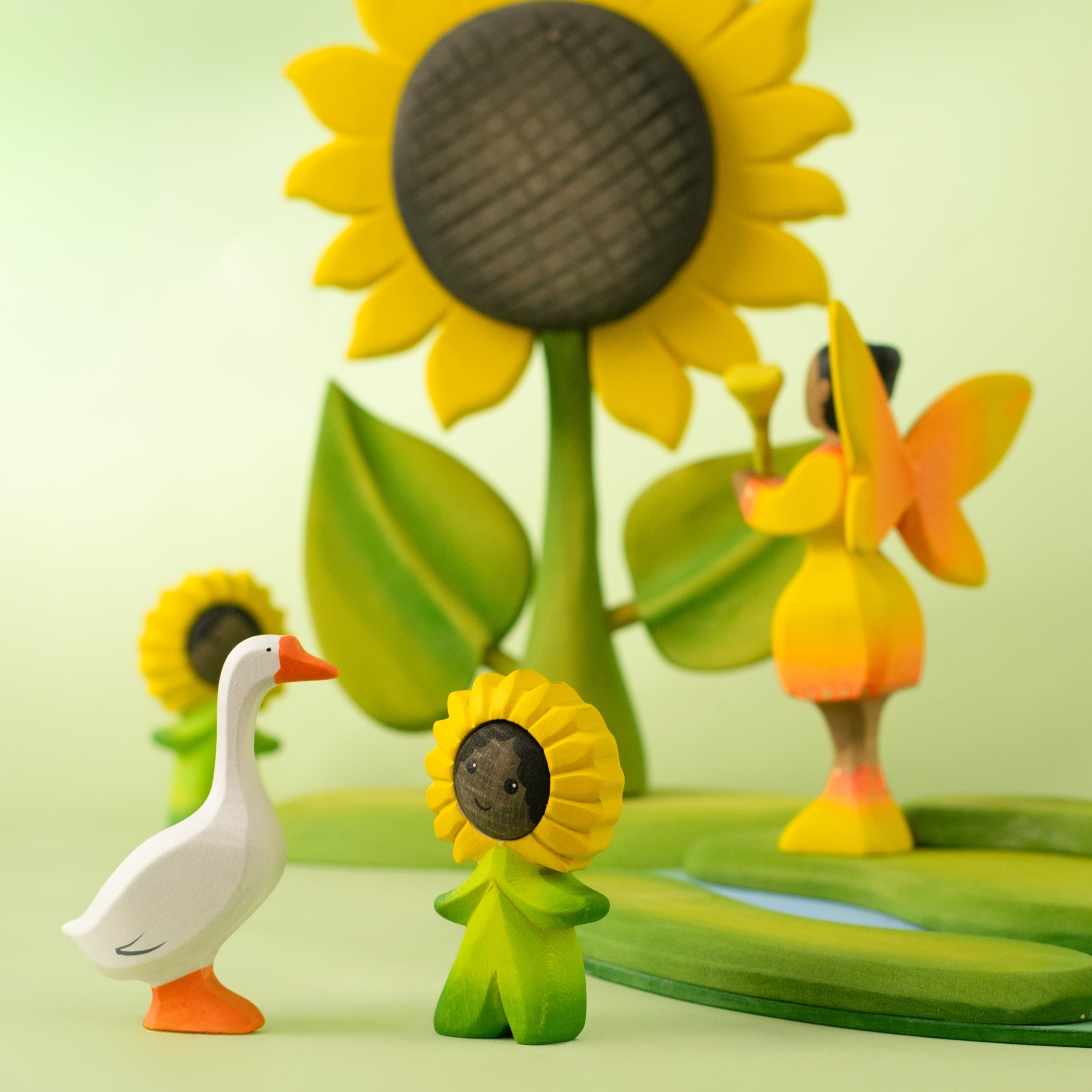 Large Wooden Sunflower | Handcrafted & Eco-Friendly | BumbuToys