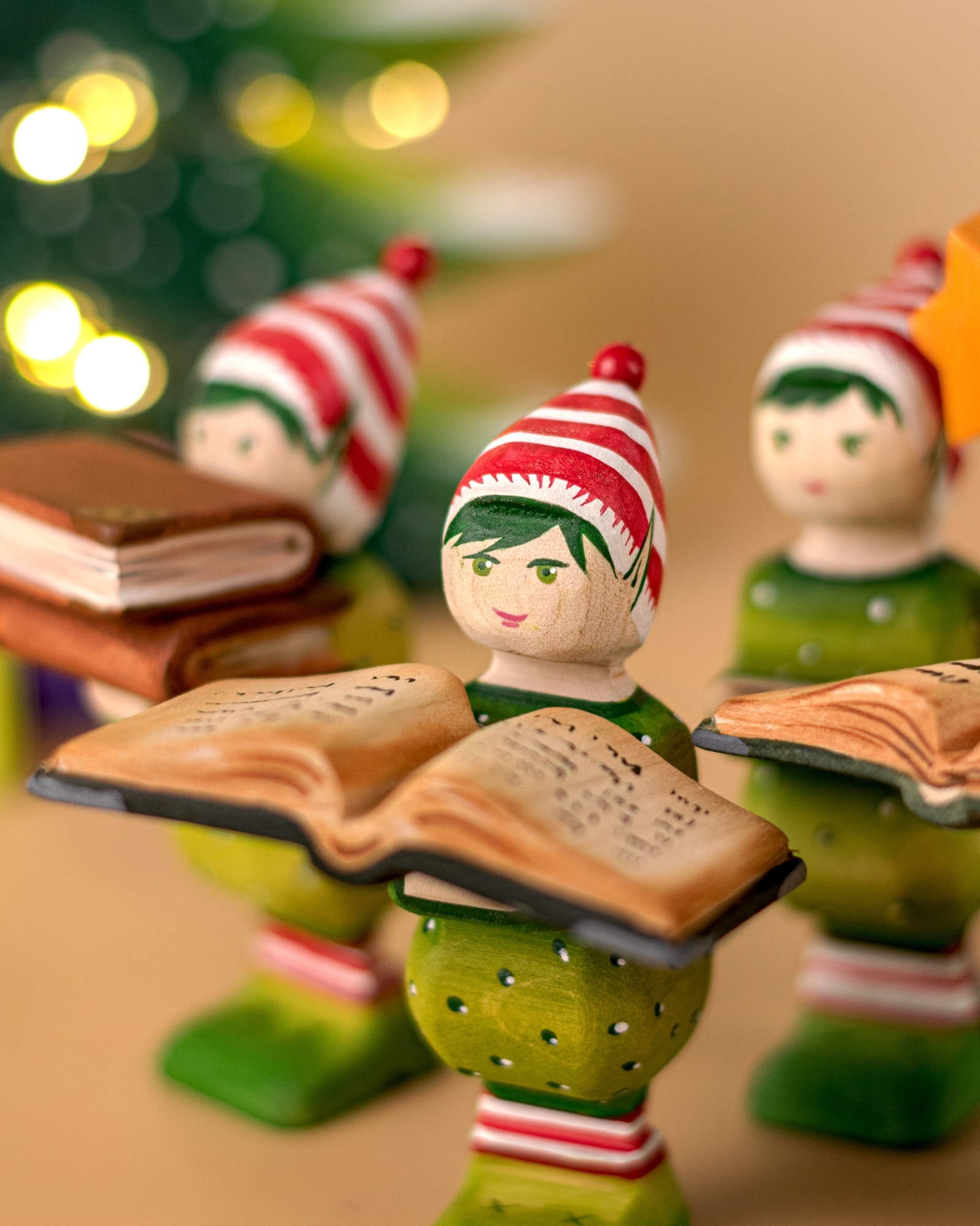Santa's Elf Wooden Figurine – Handcrafted Holiday Toy | Bumbu Toys