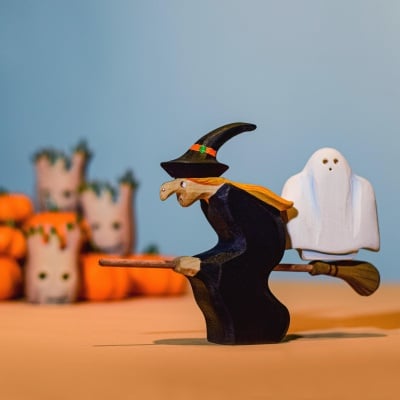 Pumpkin trio from BumbuToys, combining the art of woodcraft with the charm of the harvest