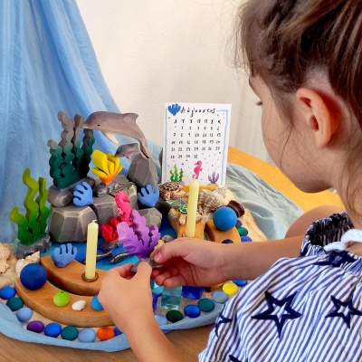 Child's imaginative play session with the Seahorse toy