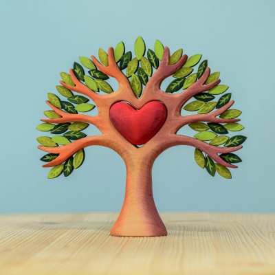 Eco-Friendly Wooden Heart Tree for Valentine's Day