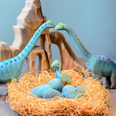 Delightful Wooden Brontosaurus Set - Fostering a Love for Dinosaurs