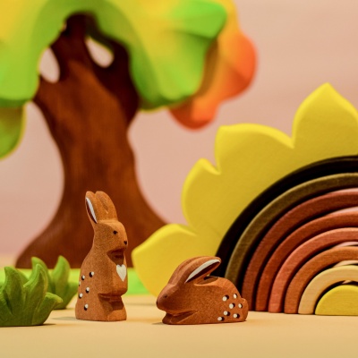 Handcrafted Large Oak Autumn, a BumbuToys creation that brings the rich palette of autumn to life.