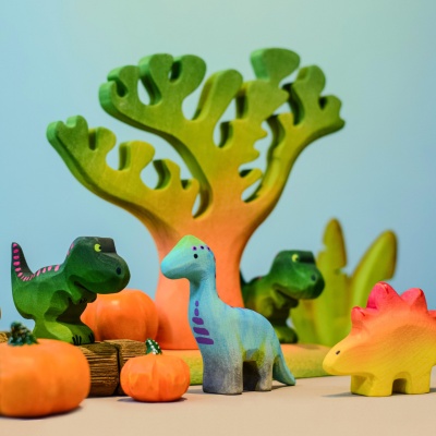 Elegant Dino Tree Small Toy - Perfect for Collectors and Kids