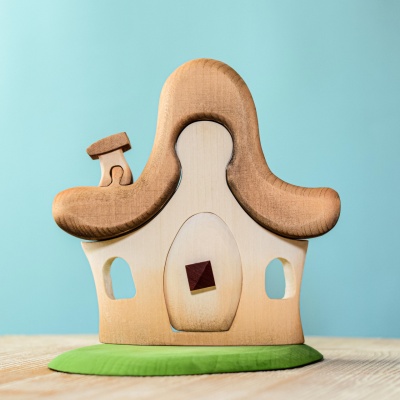 The handcrafted Hut in the Forest by BumbuToys, inviting tales of fantasy and adventure.