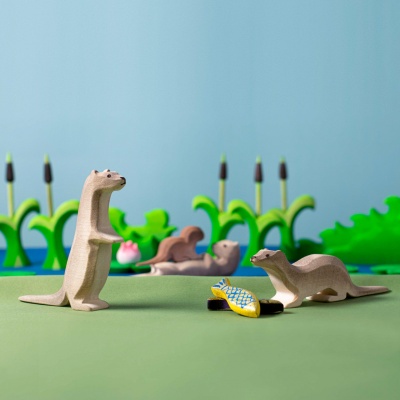 Lifelike Otter Figurines for Children's Play