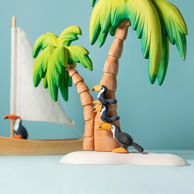 Wooden Toy Toucan with Bright Orange Beak