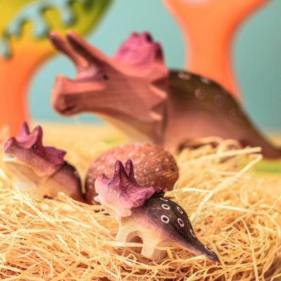 Triceratops eggs with baby Triceratops toys