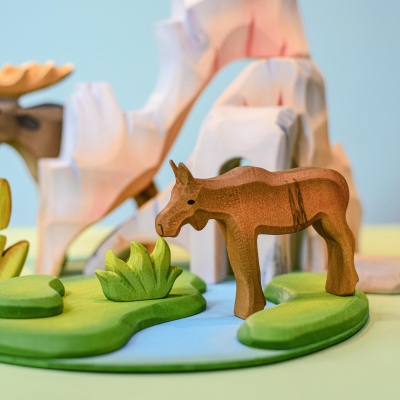 Detailed Moose Calf Figurine - Encouraging Conservation Awareness