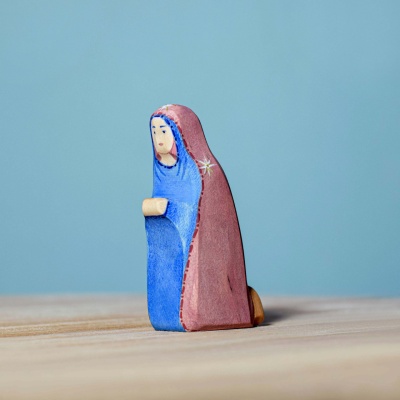 Wooden Saint Mary figurine by BumbuToys, part of nativity scene