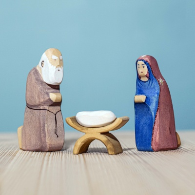 Wooden Saint Mary figurine by BumbuToys, part of nativity scene