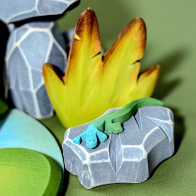 Artisanal Lizard figure by BumbuToys, designed for tactile exploration and discovery