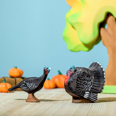 Sabino Turkey on sale Hen And Tom Figurines