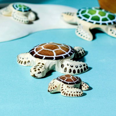BumbuToys presents the Turtle Brown, a sustainable treasure from the sea