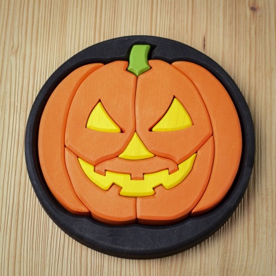 Puzzle Rotund Halloween Negru