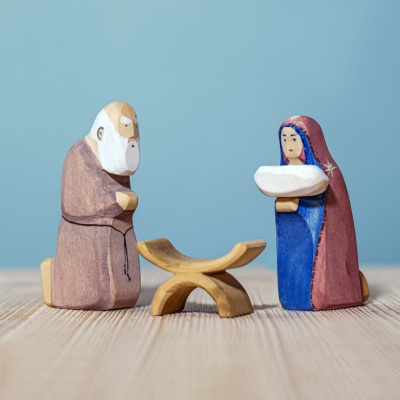 Sustainable wooden nativity set with St. Joseph and St. Maria by BumbuToys