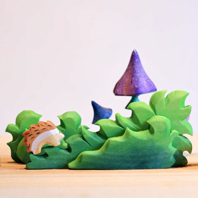 BumbuToys presents the Hedgehog Small, a durable figure that brings the garden's favorite critter to your fingertips.