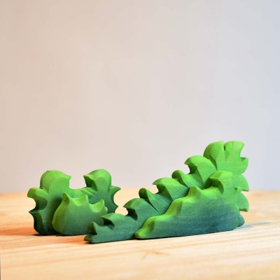 Sustainable wooden large shrub, crafted for eco-friendly playtime.