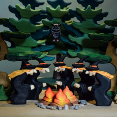 Magical BumbuToys witch figurine, complete with broom and bewitching hat