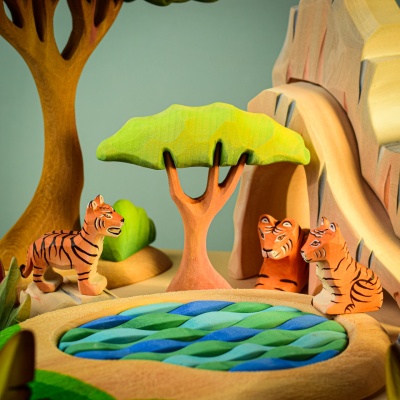 Small Acacia Tree in a toy forest scene with tigers.