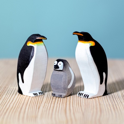 Realistic wooden Emperor Penguin Male, created by BumbuToys with attention to biological detail.