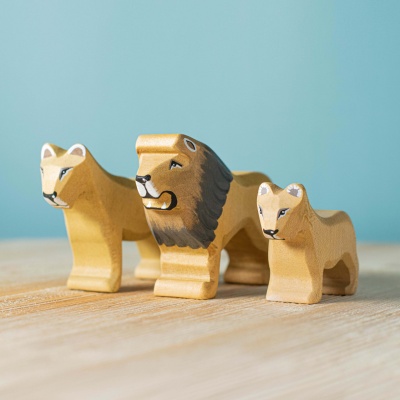 Artisan-crafted Lion Male from BumbuToys, bringing the spirit of the wild to life.