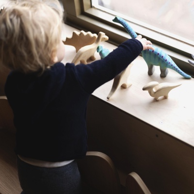 Enchanting Handcrafted Wooden Brontosaurus Set - A Portal to the Past