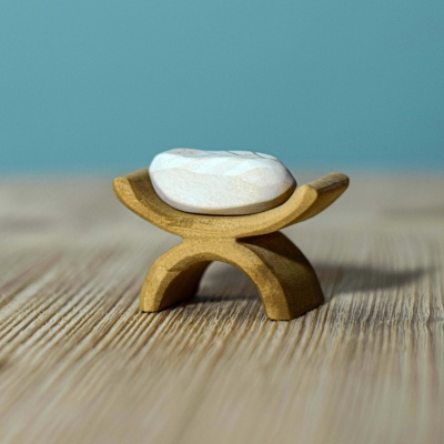 Eco-friendly Jesus Child and crib set, perfect for nativity scenes