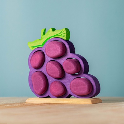 Lush wooden grape playset by BumbuToys, ripe with educational potential.