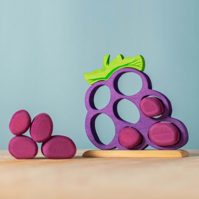 Artisanal grape toy set by BumbuToys, bringing the vineyard to your child's playtime.