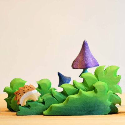 Sustainable play with a small, educational wooden shrub.