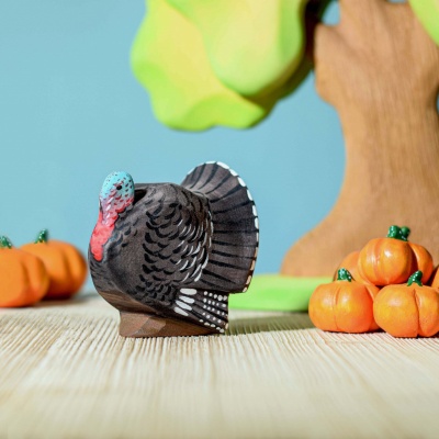 Sustainable farm animal figurine of a turkey, brought to life by BumbuToys.