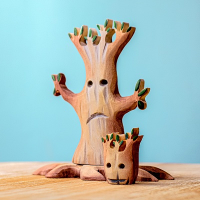 Artisanal Spooky Tree Small, a charming addition to Halloween decor