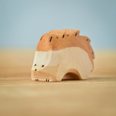 BumbuToys' Hedgehog Small, a wooden figure showcasing the quaint charm of a real hedgehog.