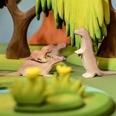 Realistic Wooden Otter Family Set for Play and Display