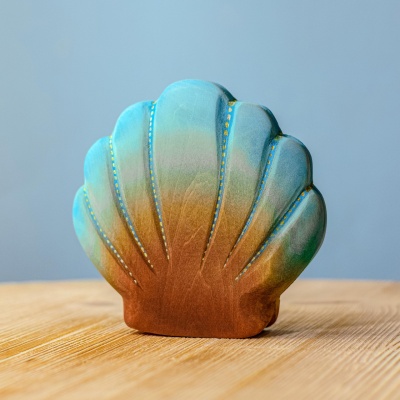 Big Shell with Pearl alongside other wooden sea creatures from Bumbu Toys